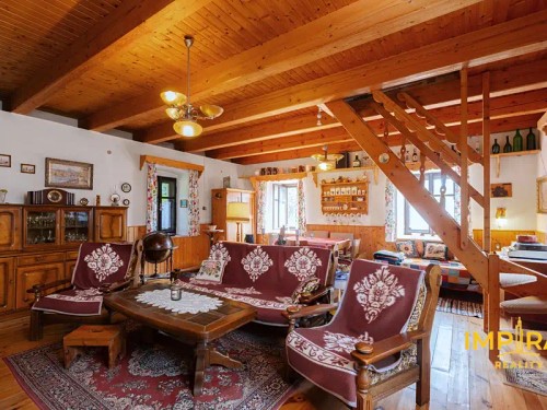 Prodej domu 300 m², pozemek 2937 m²