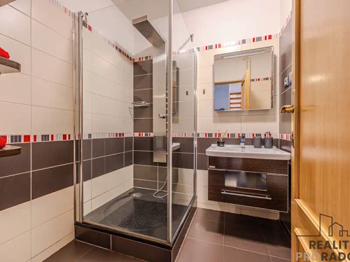 Prodej domu 342 m², pozemek 467 m²