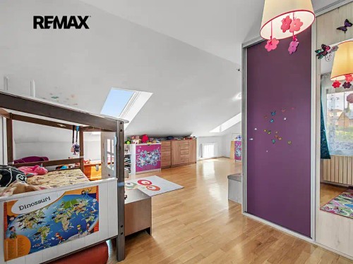Prodej domu 570 m², pozemek 1464 m²