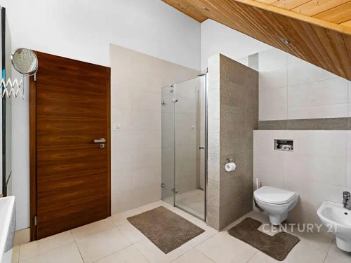 Prodej domu 232 m², pozemek 931 m²