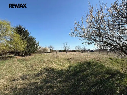 Prodej stavebního pozemku 2978 m²