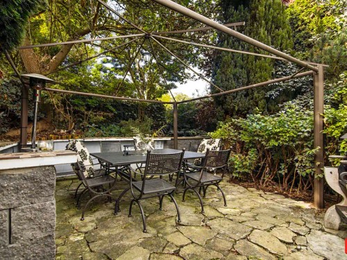 Prodej vily 358 m², pozemek 1157 m²