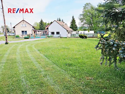 Prodej stavebního pozemku 2989 m²