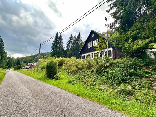 Prodej domu 200 m², pozemek 3000 m²