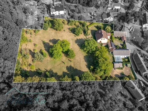 Prodej domu 350 m², pozemek 9285 m²