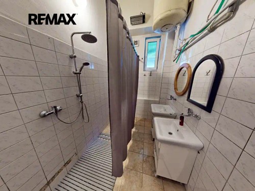 Prodej domu 210 m², pozemek 2374 m²