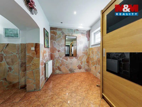 Prodaný dům 228 m², pozemek 1427 m²