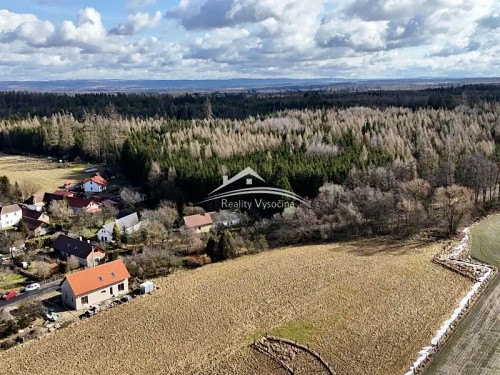 Prodej stavebního pozemku 1733 m²