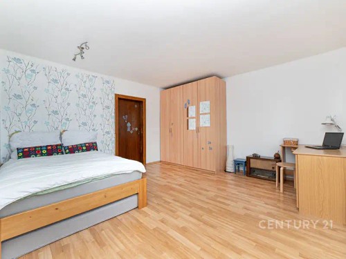Prodej domu 202 m², pozemek 1087 m²
