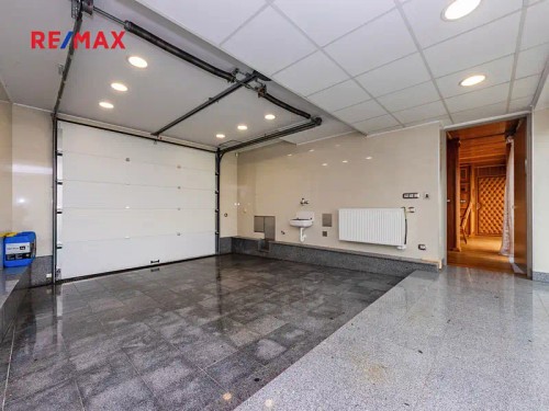 Prodej domu 365 m², pozemek 623 m²