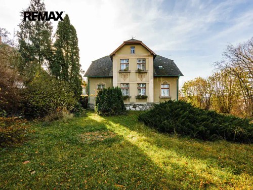 Prodej domu 216 m², pozemek 1646 m²