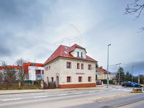 Prodej domu 324 m², pozemek 399 m²