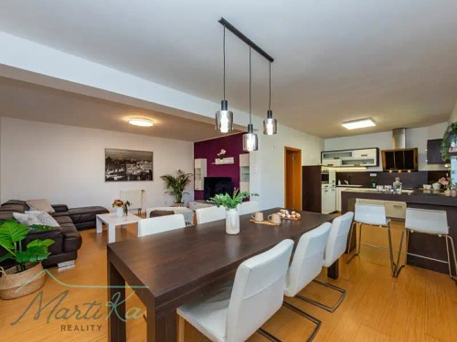 Prodej domu 216 m², pozemek 896 m²