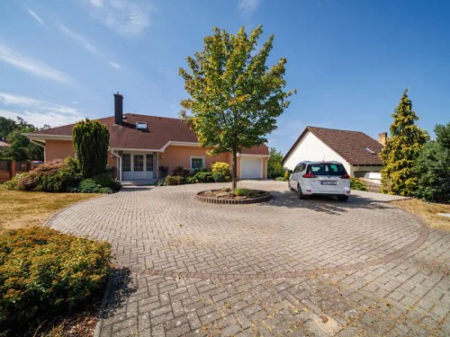 Prodej domu 300 m², pozemek 1491 m²