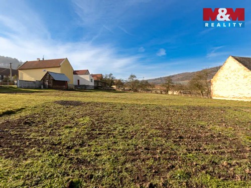 Prodej stavebního pozemku 2250 m²