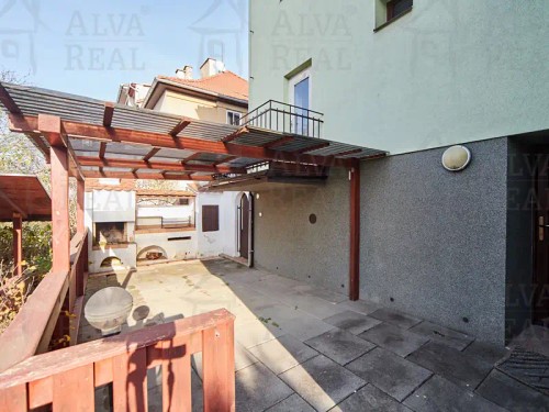 Prodej vily 354 m², pozemek 525 m²