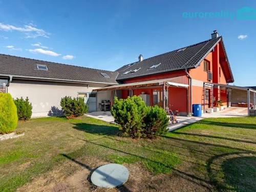 Prodej domu 270 m², pozemek 2175 m²