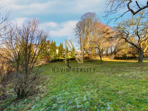 Prodej stavebního pozemku 876 m²