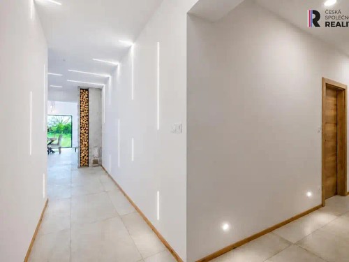 Prodej domu 200 m², pozemek 900 m²