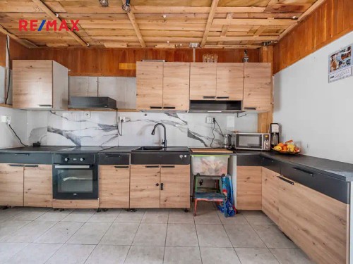 Prodej domu 203 m², pozemek 910 m²