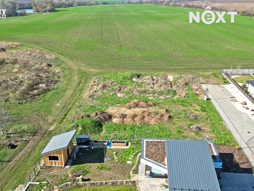 Prodej stavebního pozemku 852 m²