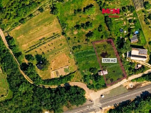Prodej stavebního pozemku 1728 m²