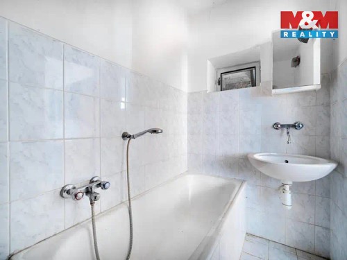 Prodej domu 55 m², pozemek 2260 m²