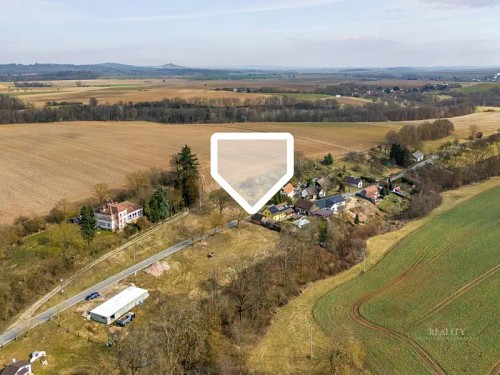Prodej stavebního pozemku 2030 m²