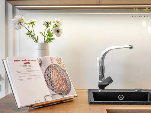 Prodej bytu 4+kk 75 m²