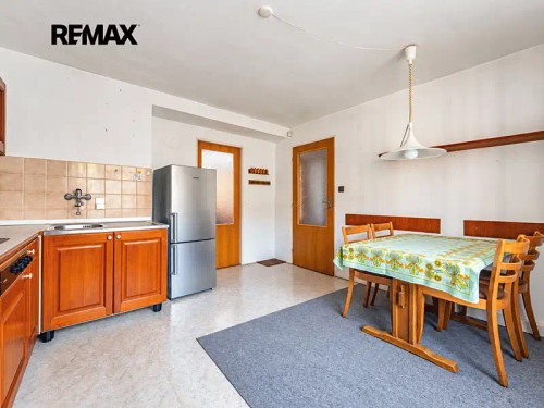 Prodej domu 427 m², pozemek 858 m²