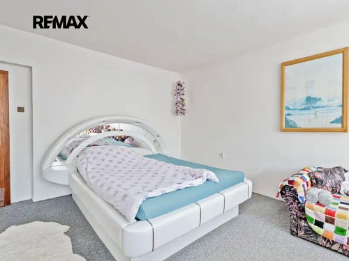 Prodej domu 290 m², pozemek 1221 m²