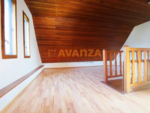 Prodej vily 396 m², pozemek 963 m²