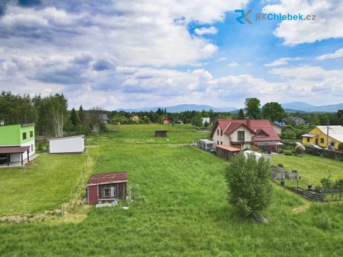 Prodej stavebního pozemku 1273 m²