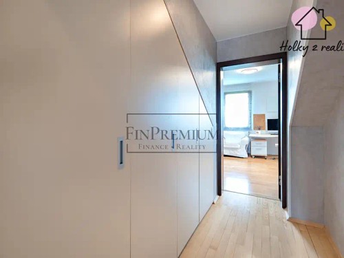 Prodej domu 354 m², pozemek 899 m²