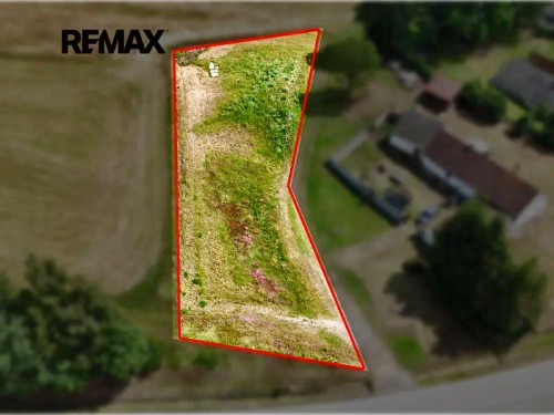 Prodej stavebního pozemku 1670 m²