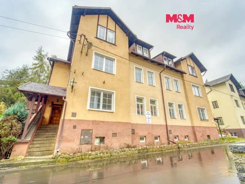 Prodej domu 800 m², pozemek 662 m²