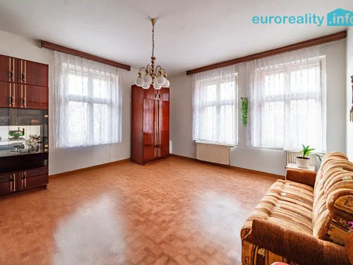 Prodej domu 267 m², pozemek 270 m²