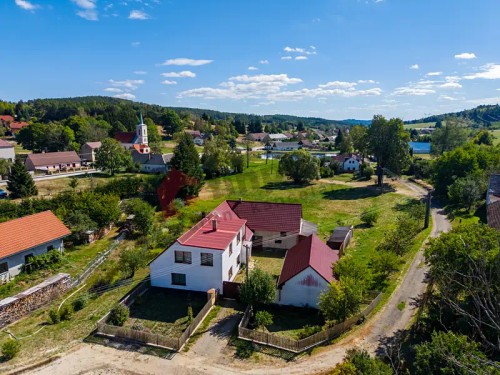 Prodej domu 250 m², pozemek 927 m²
