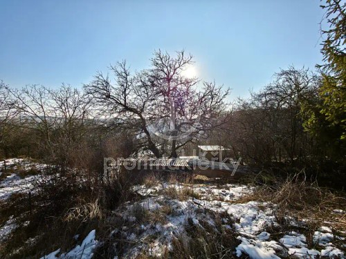 Prodej stavebního pozemku 1215 m²