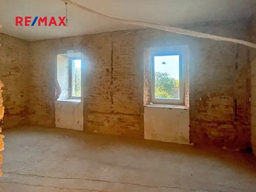 Prodej domu 400 m², pozemek 2175 m²