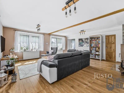 Prodej domu 205 m², pozemek 1469 m²