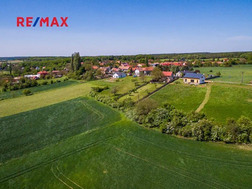 Prodej stavebního pozemku 3036 m²