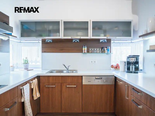 Prodaný dům 146 m², pozemek 696 m²
