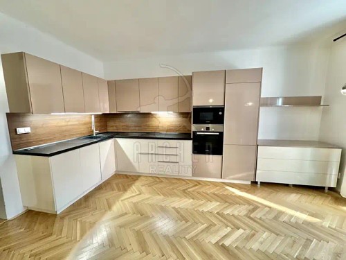 Prodej bytu 3+kk 67 m²