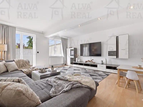 Prodej domu 197 m², pozemek 166 m²