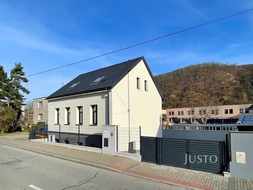 Prodej bytu 3+1 71 m²