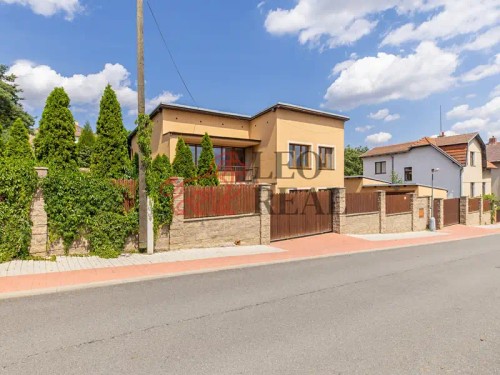 Prodej domu 165 m², pozemek 1306 m²