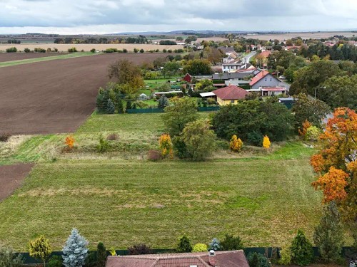 Prodej stavebního pozemku 800 m²