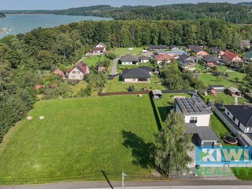 Prodej stavebního pozemku 1000 m²