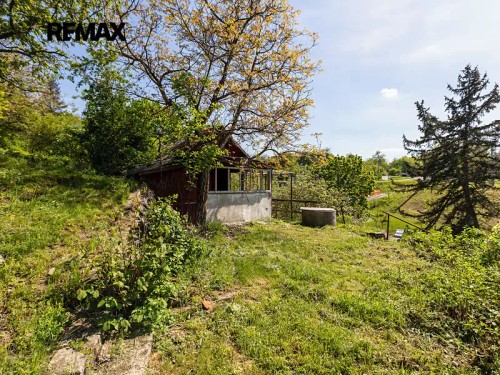 Prodej stavebního pozemku 1537 m²